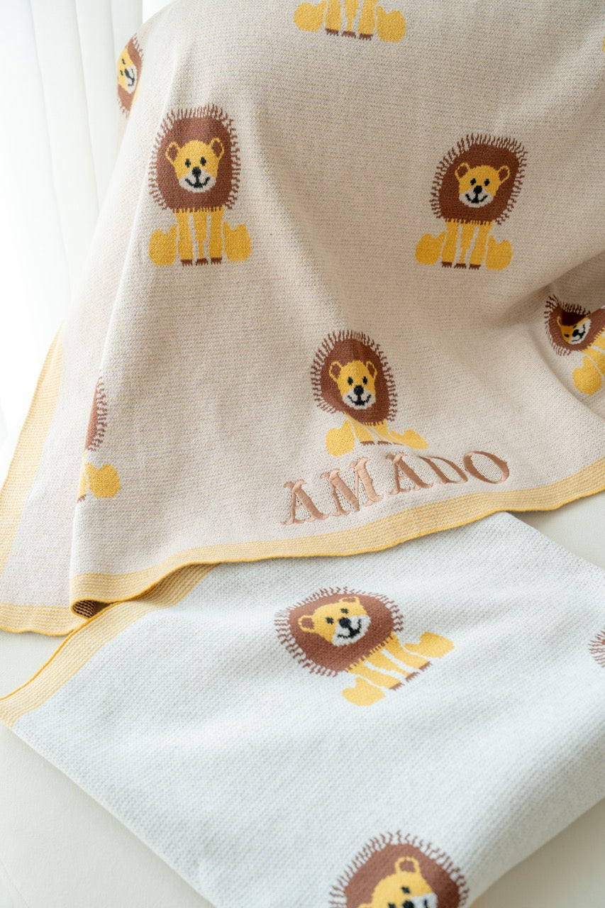 Snuggly Lion Cotton Knit Blanket